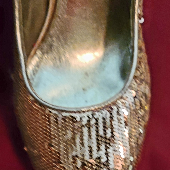 Steve Madden High Heels glitter and Golden chrome color size 6.5 used. - Picture 13 of 16